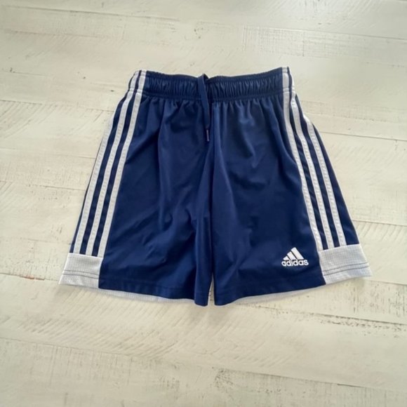 Adidas Blue Youth Soccer Shorts Medium (11-12) - Picture 3 of 5